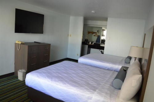 Brookings Inn Resort image 9