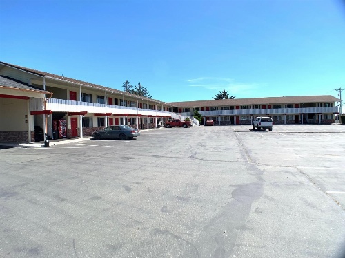 Brookings Inn Resort image 4