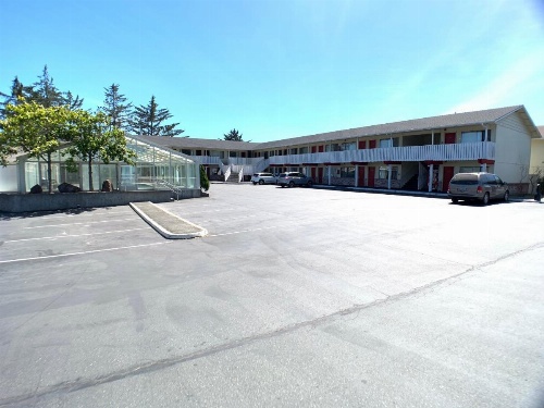 Brookings Inn Resort image 5